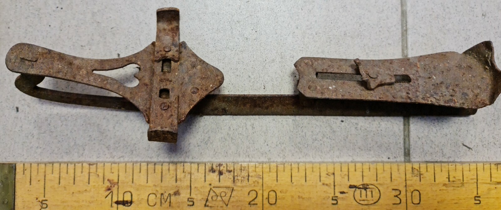 Picture 1 of 3