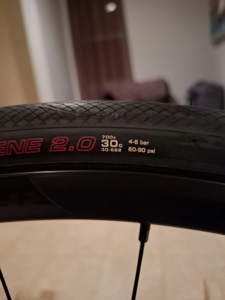 Juego de ruedas Victoria RUBINO PRO/Fulcrum 500 Foto 4 de 4