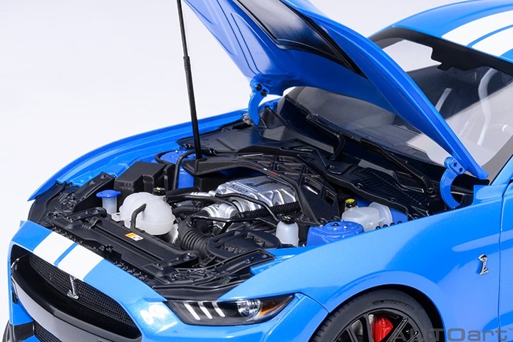 1/18 Ford Mustang Shelby GT500 Grabber Blue Composite Model Car By