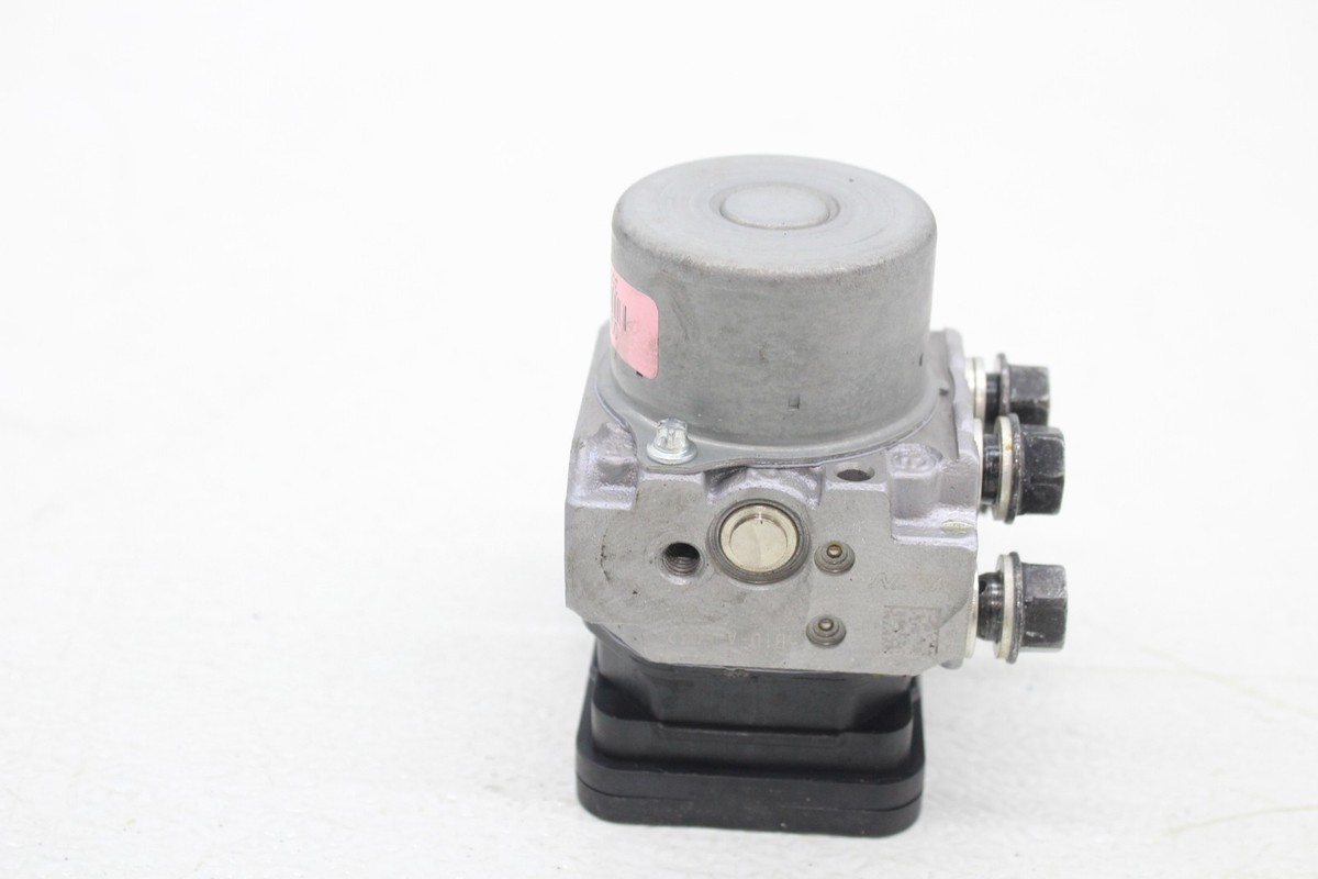 24 25 Kawasaki Z500 ABS Pump Anti Lock Brake Control Module Unit