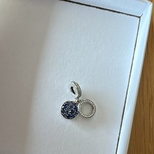 PANDORA Charm-Anhänger rund Silber Blau mit ...