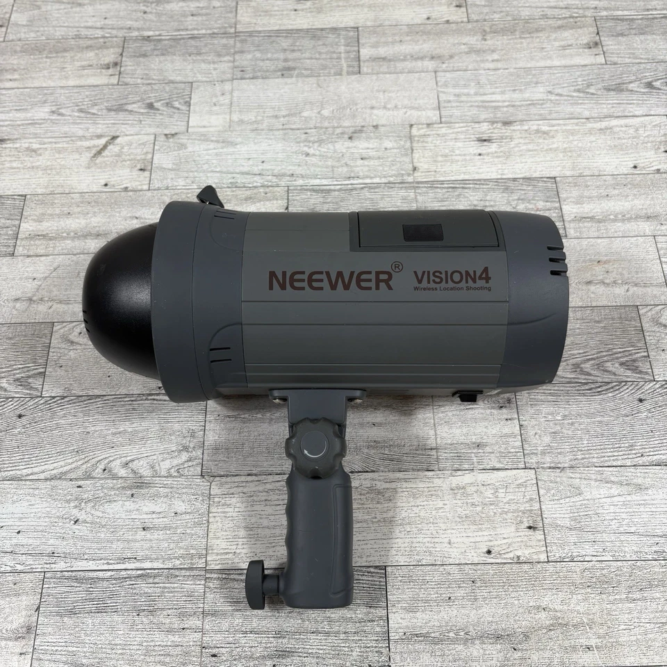 Unidad de flash estroboscópico de luz de estudio Neewer Vision 4 PROBADA Foto 3 de 4
