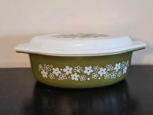 Vintage Pyrex 045 Green Spring Blossom With Lid 2.5 Qt Casserole Dish