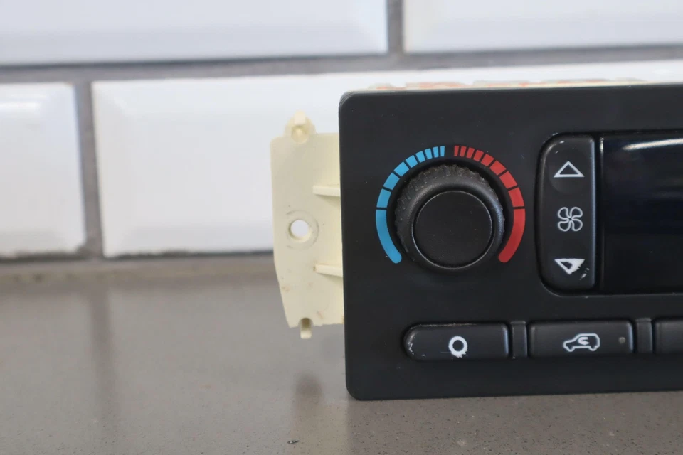 2003-2007 Hummer H2 автоматический климат температуры переключатель панели без рамки - Изображение 2 из 4