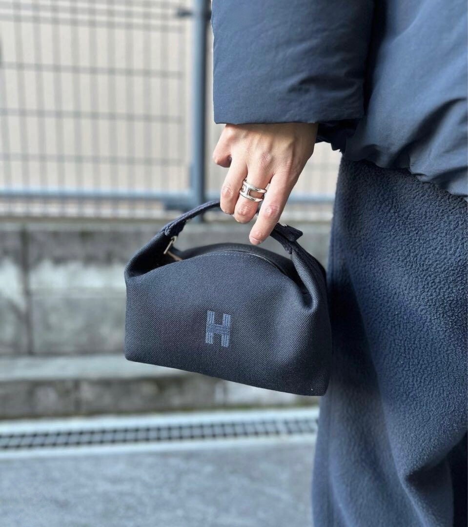 HERMES BRIDE A BRAC Case PM Noir / Bleu Cosmetic Navy Bag