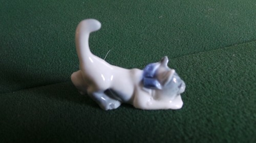WADE 1950's First Set of Whimsies. THE KITTEN - Picture 2 of 2