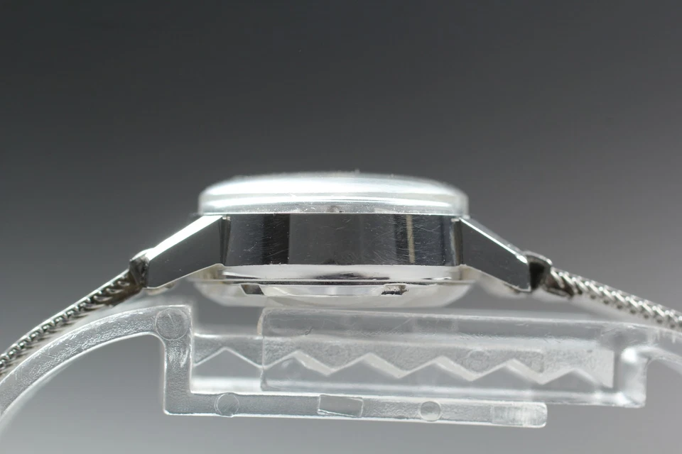 Vintage 1969 [Near MINT] Omega Geneve Cal.681 21mm Automatic Silver Women's - Image 4 of 4