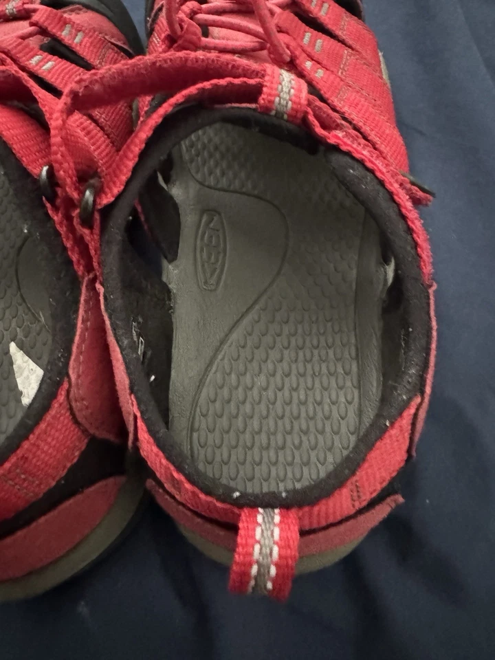 Keen Newport H2 Sandalia de Senderismo Zapato de Agua Niño Niña Talla 5 Rojo 1012318 Mujer 6.5 Foto 4 de 4