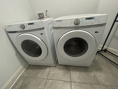 #ad Samsung Washer And Dryer. Few Months Old $550.00
