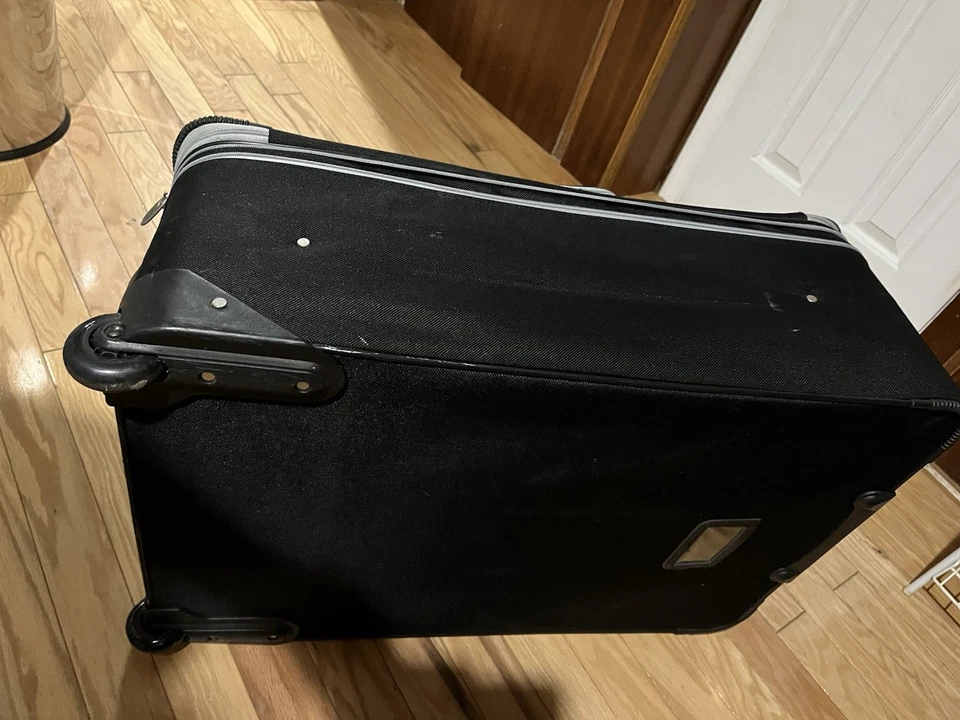 Suit Case For Traveling 75 Lbs. - Image 2 of 2