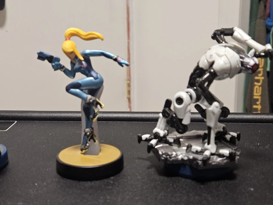 Metroid Dread Amiibos - Samus & EMMI E.M.M.I - ZERO SUIT Juego de 3 Excelente Estado Foto 3 de 4
