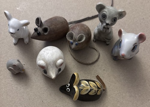 Collection Of 8 Mice Miniature Figurines In Very Good Condition - Picture 1 of 4