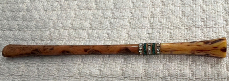 Vintage Marbled Brown/Beige Carved Cigar Holder w/ Green & Clear Rhinestone Band