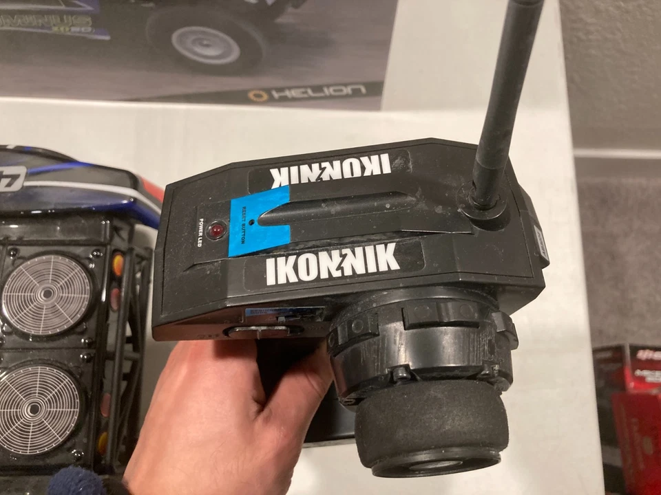 Helion Dominus 10sc 4wd 4x4 RC Truck - Image 4 of 4