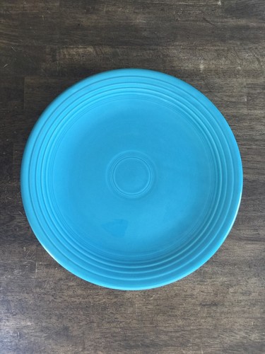 Plato de almuerzo Fiasta Pottery genuino 12” azul aguamarina.