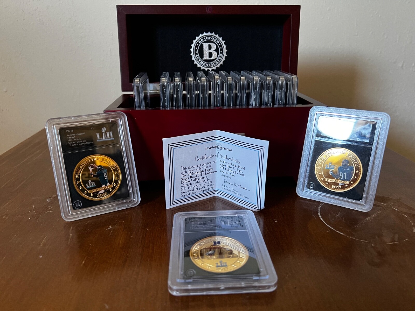 Philadelphia Eagles NFL AUTHENTICATED Super Bowl LII Champions Dollar Collection