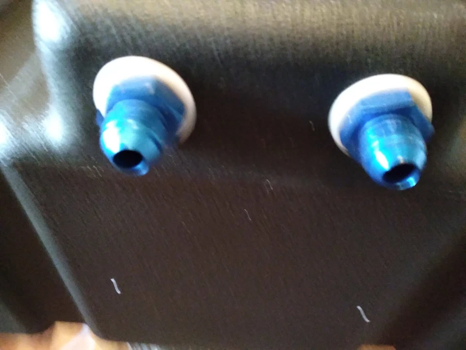 Pila de combustible de 16 galones Foto 4 de 4