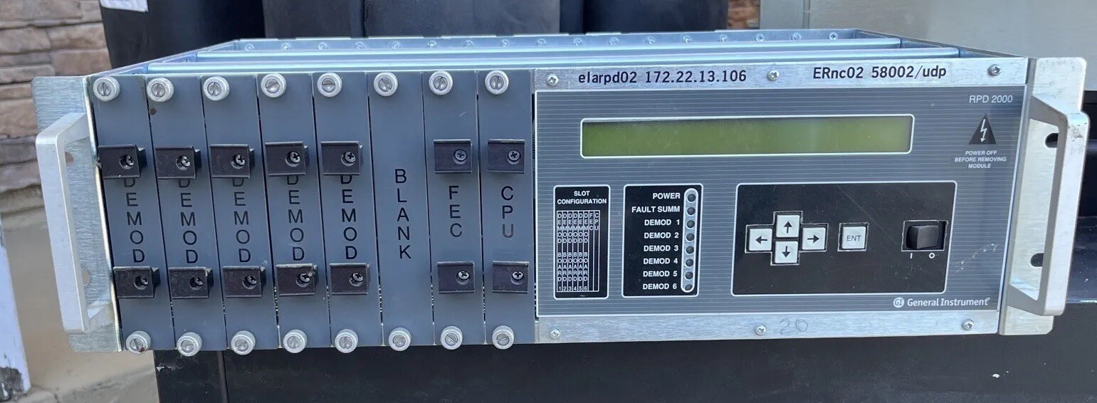 Motorola GI GENERAL INSTRUMENT RPD 2000 With 5 Demodulator Cards Arris ...