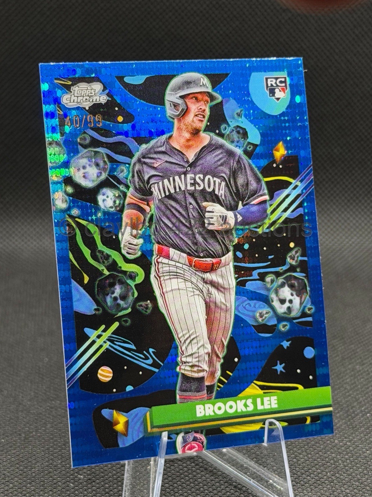 2025 TOPPS COSMIC CHROME - Brooks Lee RC - Blue Moon Refractor /99 #129 Twins