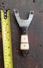 ancienne catapulte en acier de Damas. 