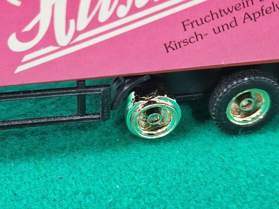 Camión de publicidad de cerveza Hirschblut de alta velocidad HOMBRE calibre HO 1:87 modelo ferroviario Foto 2 de 4