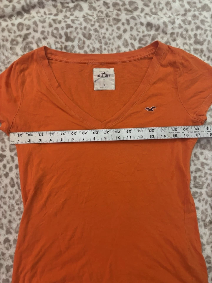 复古 Y2K Hollister V 领 T 恤短袖标志 M 橙色分层 Bella Swan — 第 4/4 张图片