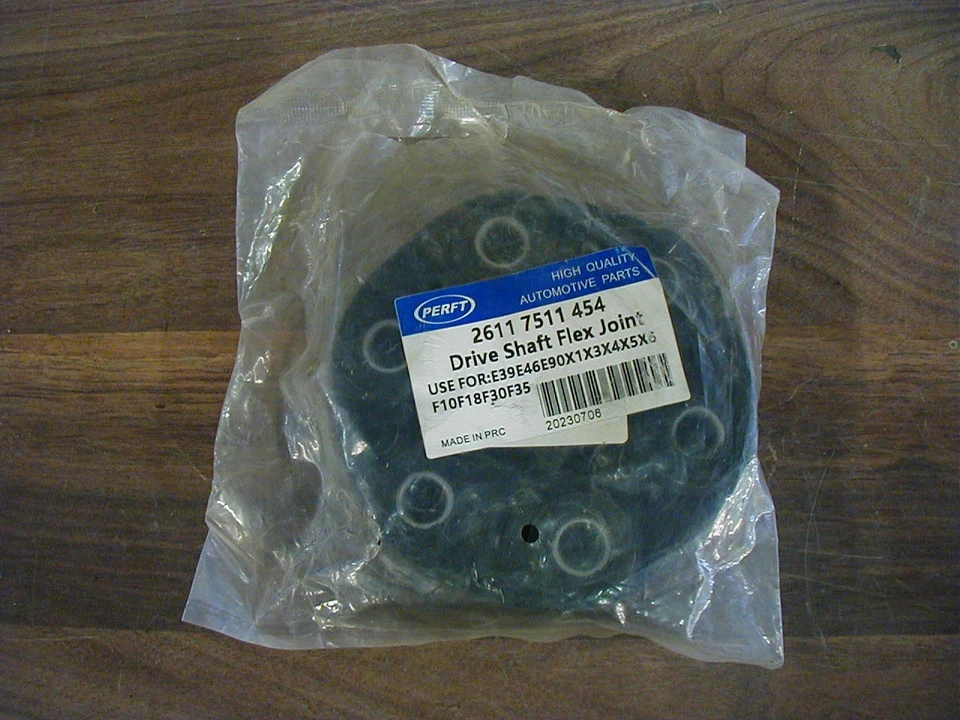 N.O.S. (new old stock) PERFT BRAND DRIVE SHAFT FLEX JOINT PT#2611 7511 454 - Bild 1 von 1