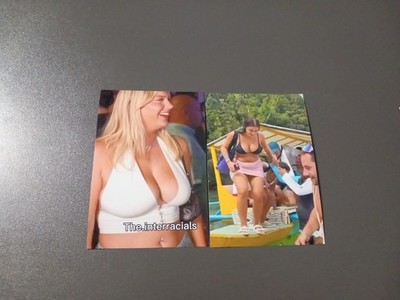  MODEL  2 Fotos  10x15 cm  Format  Photo ×2212