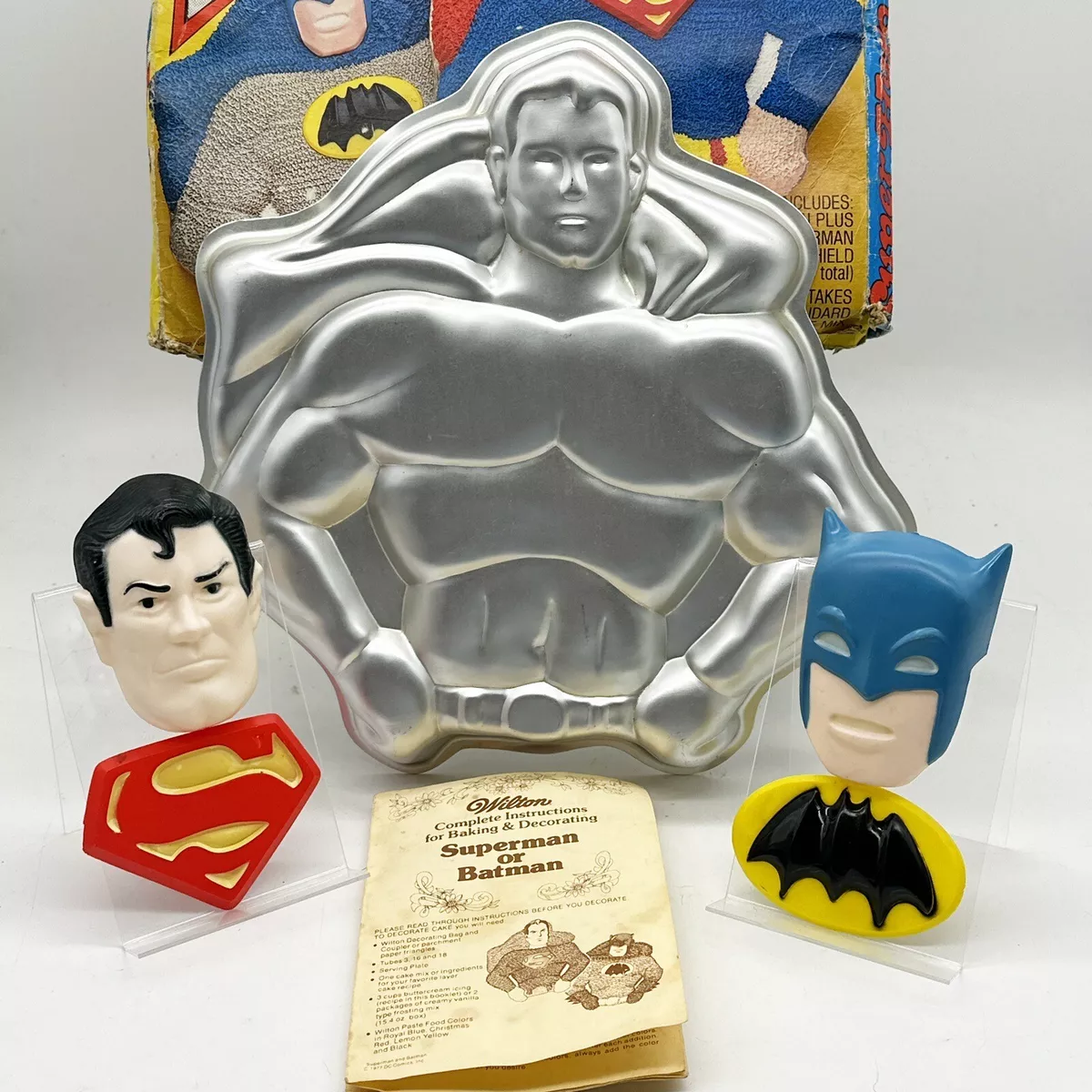 Wilton superman cheap cake pan