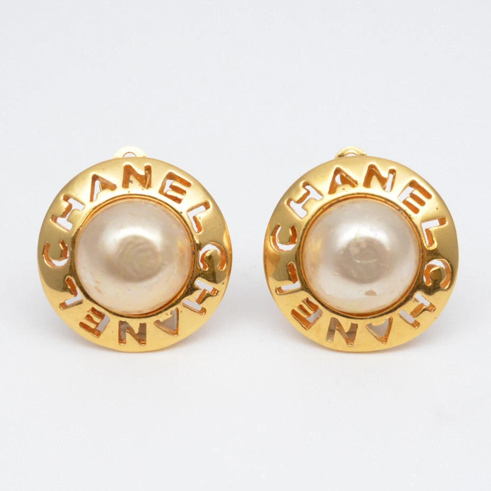 Chanel 2024 type earrings