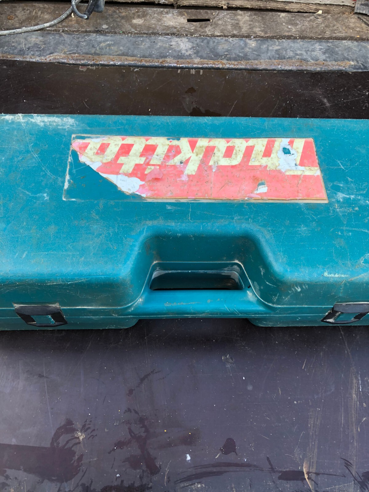 MAKITA ANGLE GRINDER 9" 240 V WITH DIAMOND BLADE WORKED THEN STORED