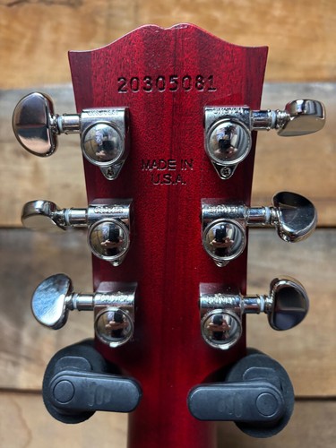 Gibson Hummingbird Special Cherry Sunburst - Picture 13 of 17