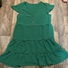 GREEN DRESS SHORT SLEEVES EMERALD GREEN SIZE MEDIUM NEW 🎁
