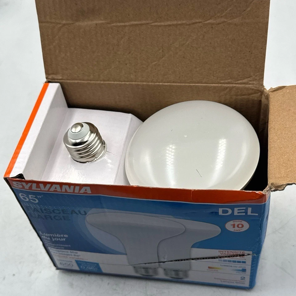 SYLVANIA LED Flood Light Bulb 65W Equivalent 8W Daylight BR30 Dimmable Long Life - Image 4 of 4