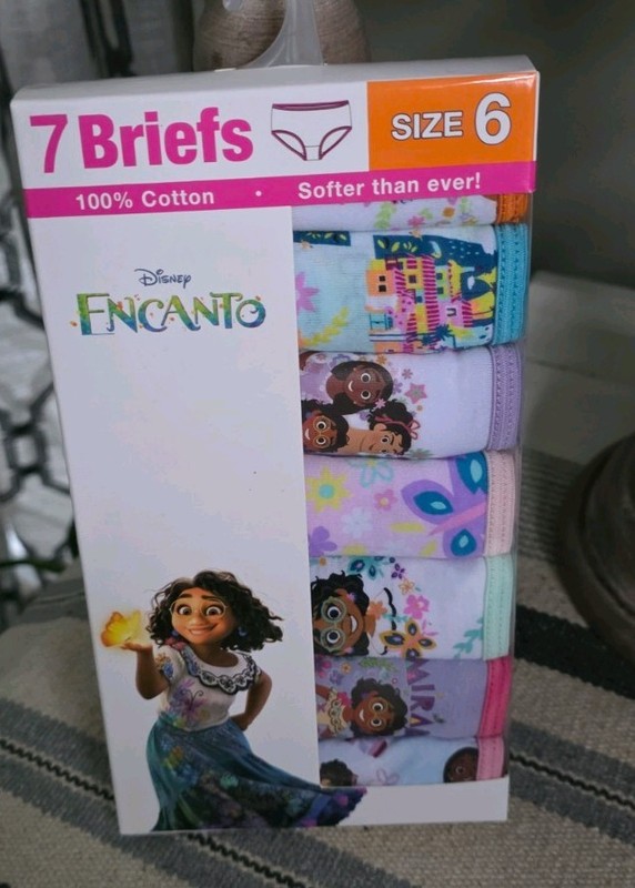 NWT Disney Encanto - 7Pairs of Girl's Briefs - 100% Cotton - Size 6