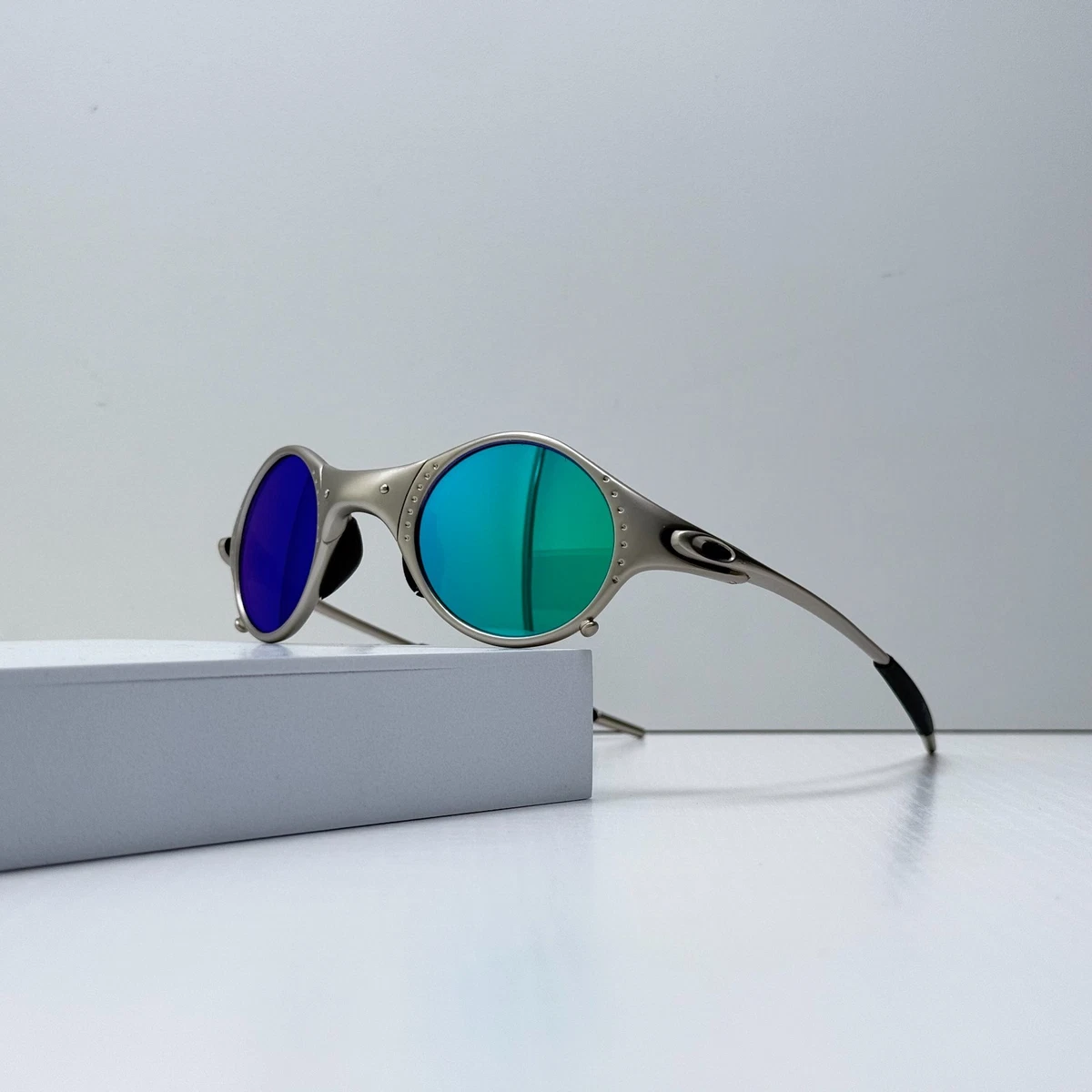 Oakley Vintage スポーツサングラス ブルー&グレー ケース付き Oakley Blue with Vintage Sunglasses for Men for sale - eBay