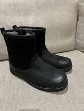 Ugg Hendren Men’s Waterproof Boots, Black Size UK 12 / US 13 / EU 47 New