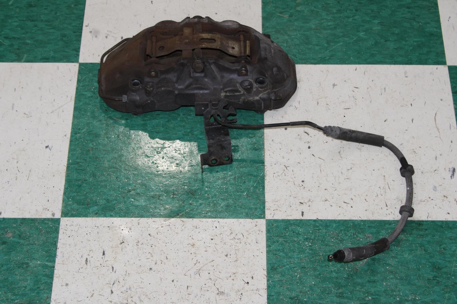 14-20 Ghibli 3.0L RWD Silver Painted Driver LH Front LF Brembo Brake Caliper OEM