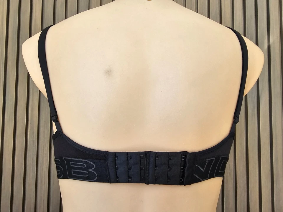 BONDS Ladies Bumps Maternity Wirefree Bra sizes size 16C Colour Black - image 3 of 4