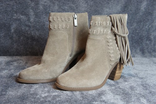 Jessica Simpson Women's Gray Ankle Boots Size 7 With Fringe Tassels - Picture 2 of 11