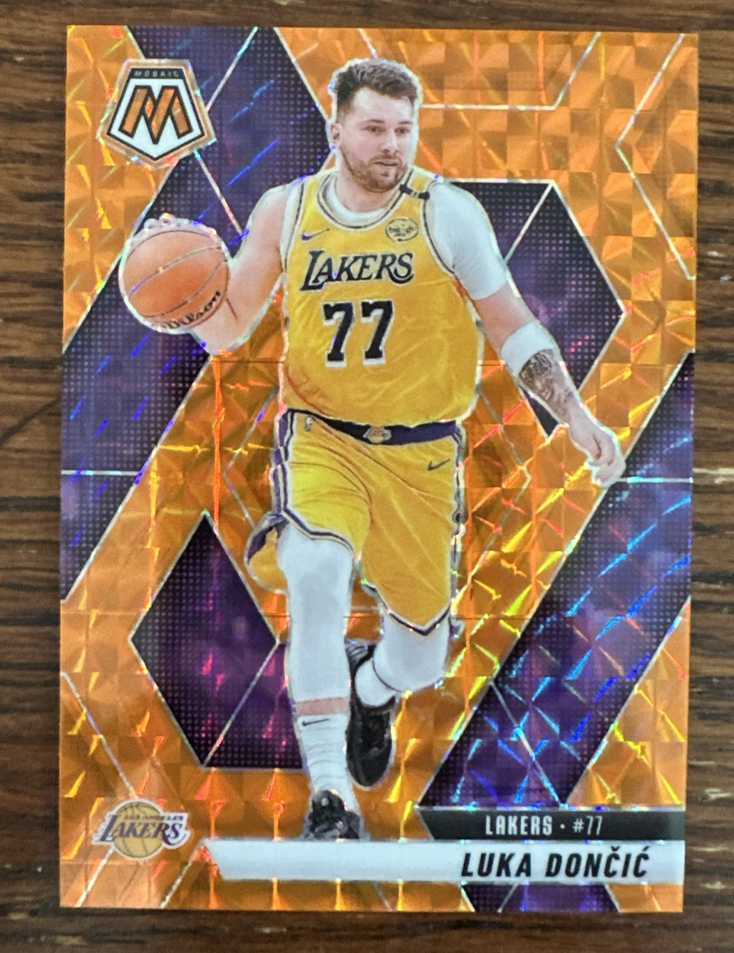 2024-25 Panini Mosaic Luka Doncic #100 Orange /249 Los Angeles Lakers