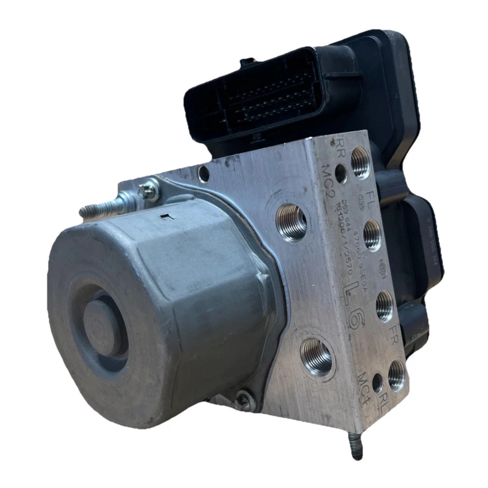 Módulo de bomba de freno ABS reacondicionado Nissan NV200 2017-2018 | 47660 9SE0A Foto 3 de 4