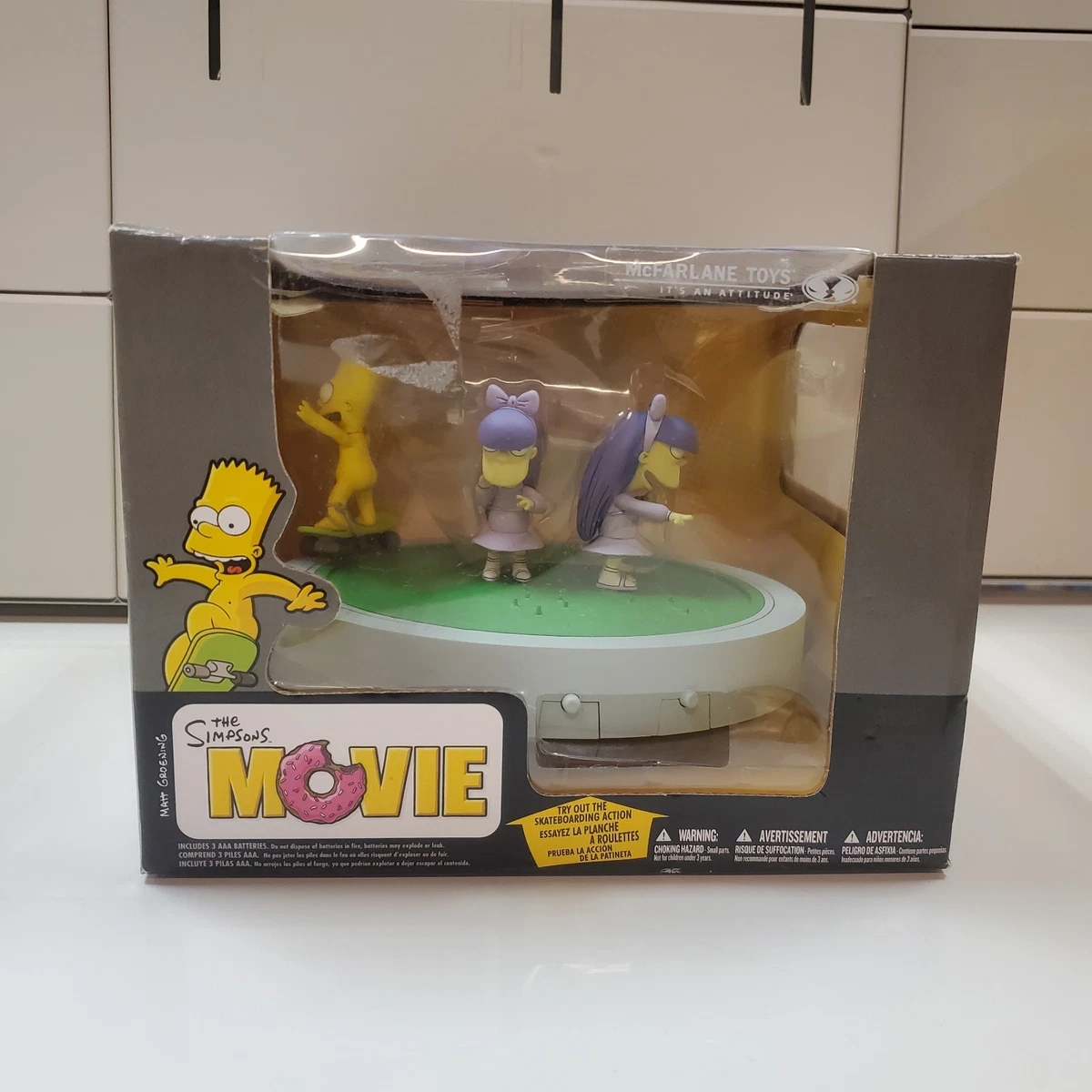 McFarlane Toys映画ザ・シンプソンズ MOVIEのフィギュアー The Simpsons Movie Mayhem Homer figure in theater by McFarlane