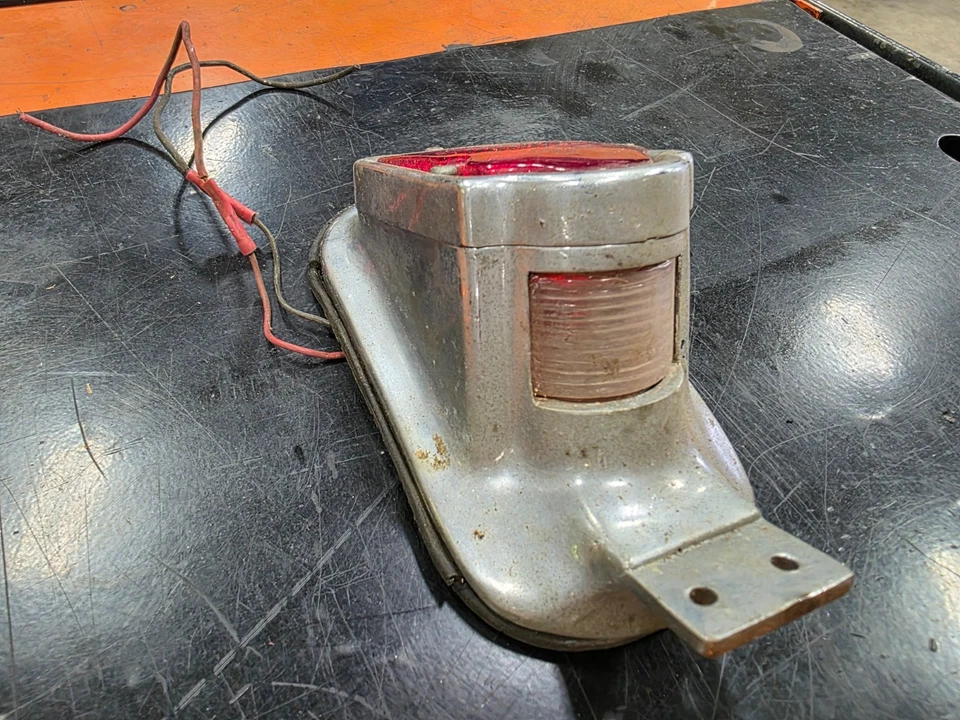 Harley Davidson Tombstone tail light Vintage Old Glide Softail chrome panhead — 第 4/4 张图片