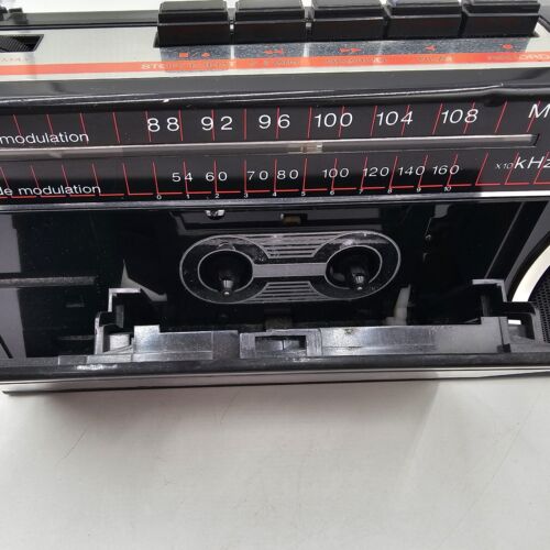 Selten 1983 Sharp QT15 Radio Kassettenspieler & Recorder für Teile oder Reparatur - Bild 8 von 15
