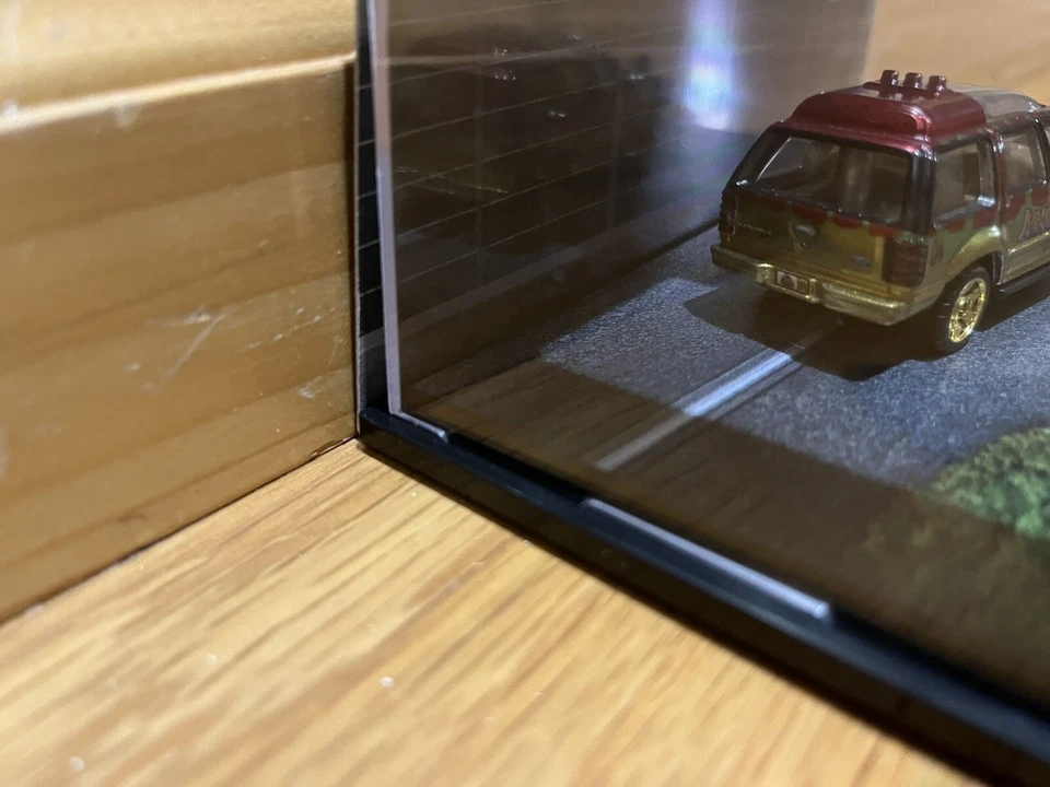 Matchbox Jurassic Park 1993 Ford Explorer Mattel RLC 2022 exclusivo en mano RTS Foto 4 de 4