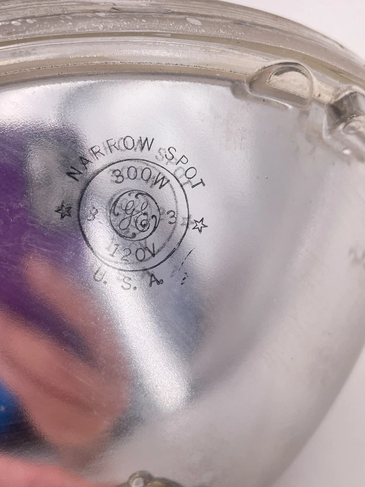 GE PAR 56/NSP, 120 v, 300 w, Narrow spot bulb - Image 3 of 4