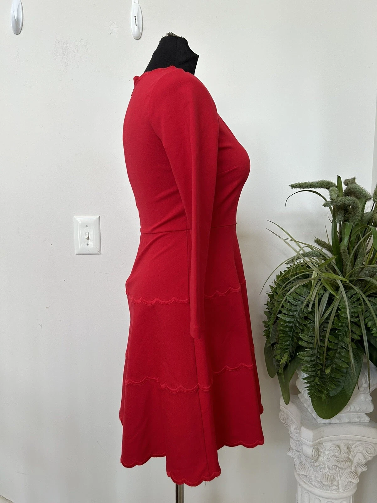 Abito rosso Kate Spade Scallop aderente e svasato taglia 2 prezzo al dettaglio $228