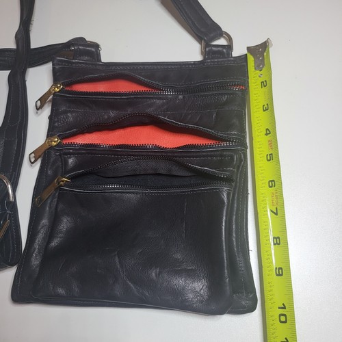 Vintage 60s - 80s Black Crossbody Leather Bag Purse Red Interior Scovill Zip - Picture 5 of 14