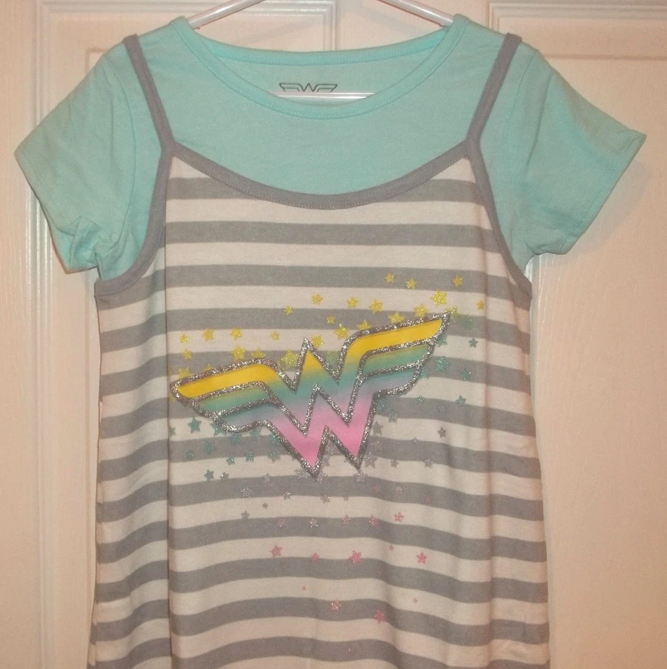 Niñas VESTIDO DE SOL MUJER MARAVILLA~NUEVO~talla 6 6X 7 8 10 12 14 16~BRILLANTE Tejido Solero Foto 2 de 4